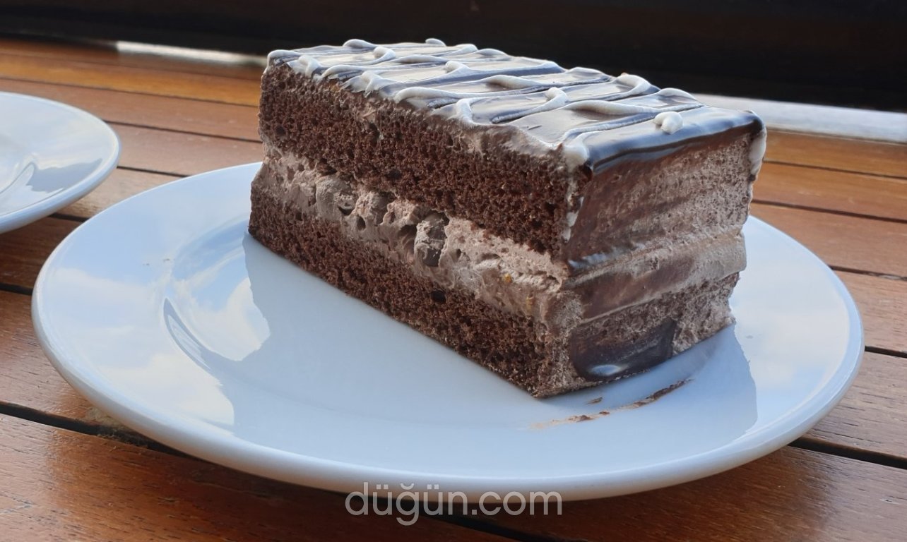 Sarıyer - Göze Pastanesi