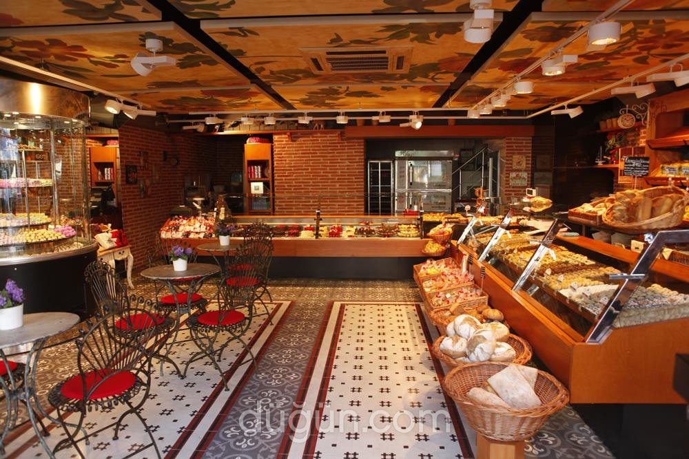 Sarıyer - Göze Pastanesi