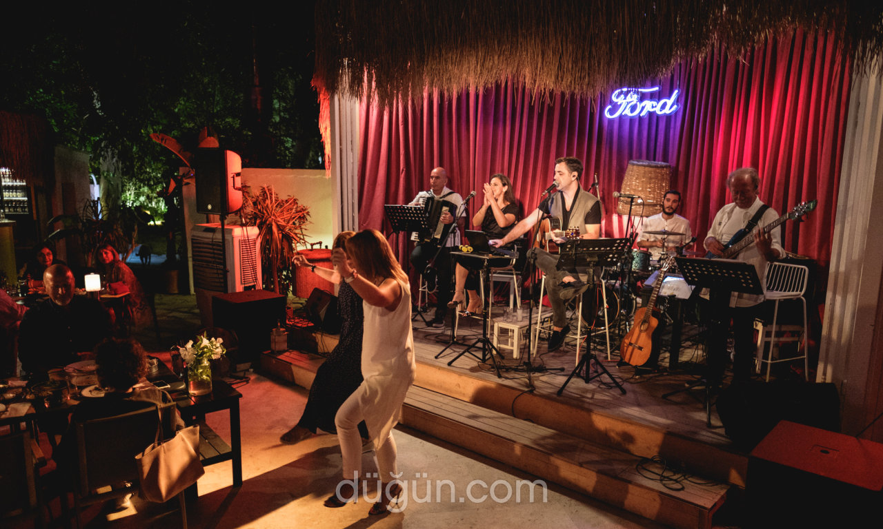 Tolga Seçkin Orkestrası