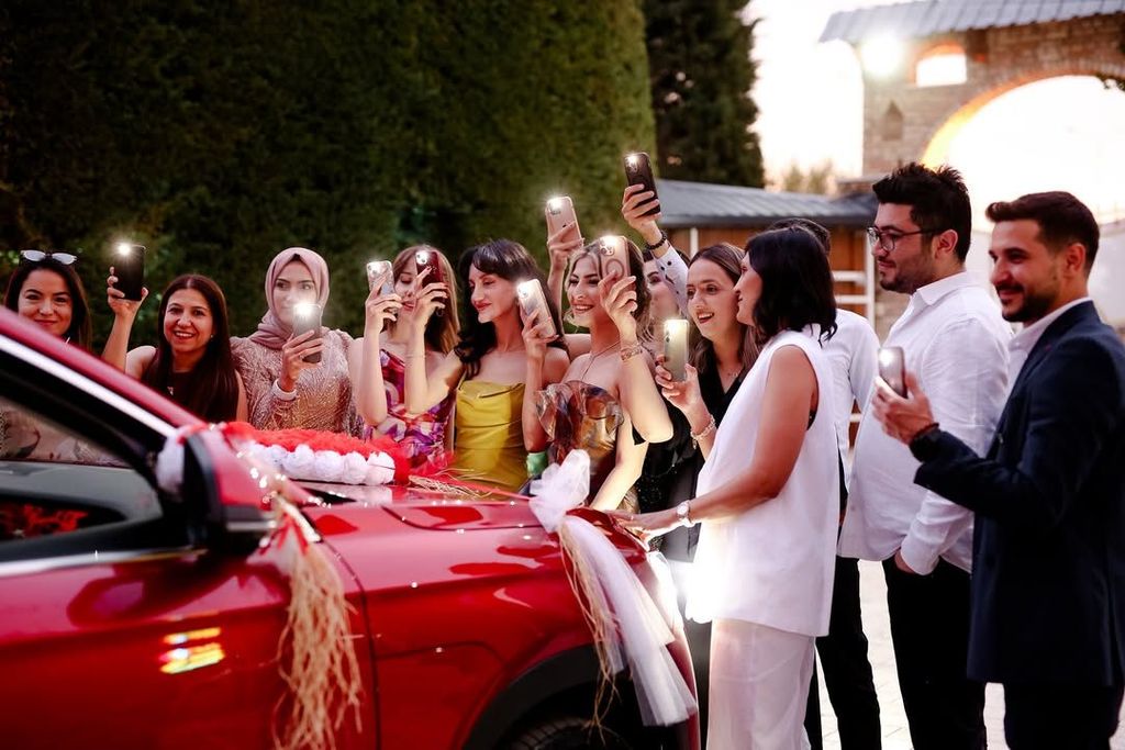 Bizim Ora Düğün Bahçesi