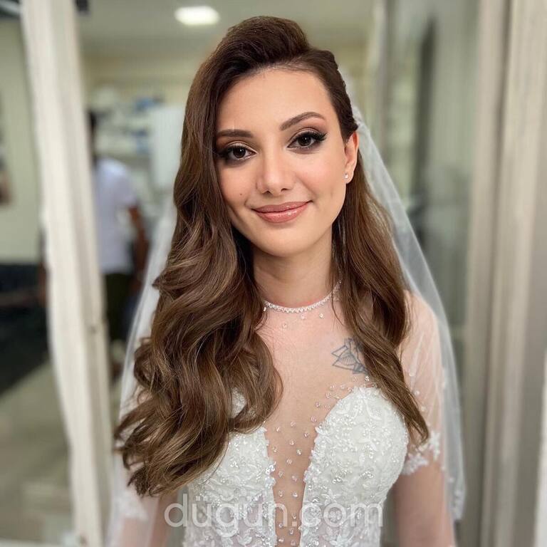 Make Up By Pelin Studio