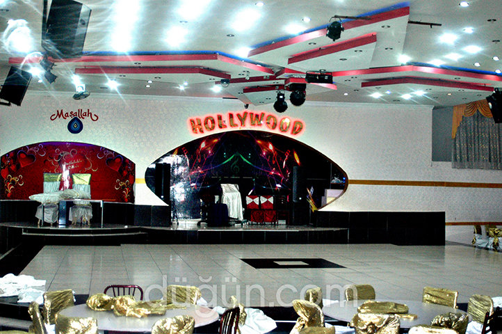 Hollywood Gold Plaza