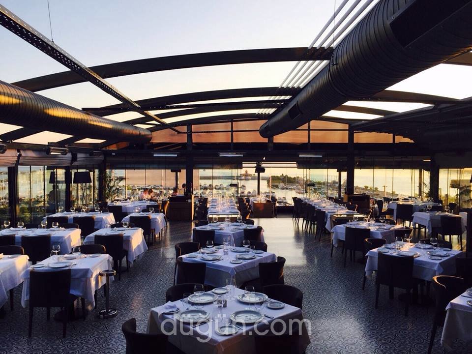 Ouzo Roof Restaurant Fiyatlari Nikah Sonrasi Yemegi Istanbul