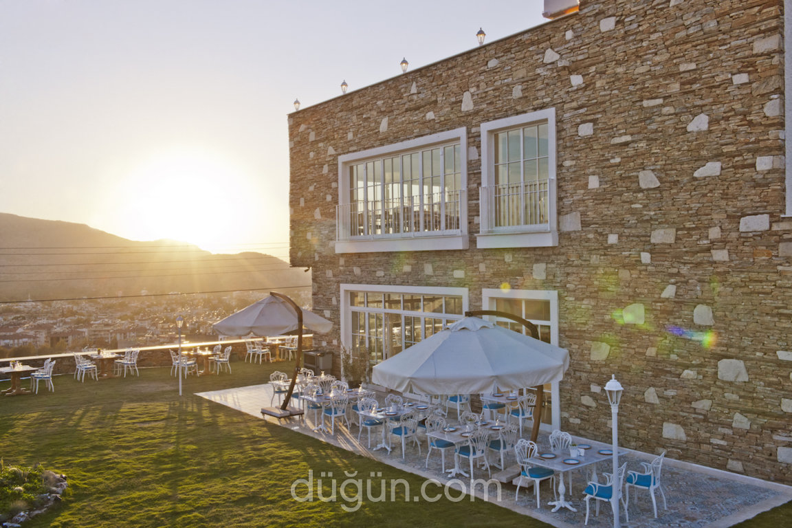 Nea Efessos - Maza Kitchen & Lounge