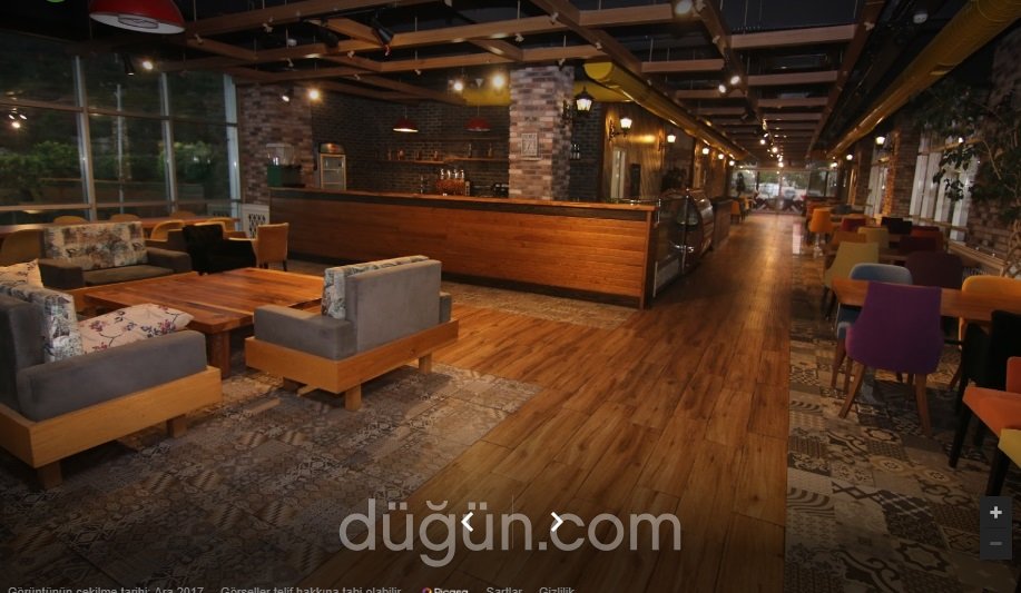 Chef and chef Cafe