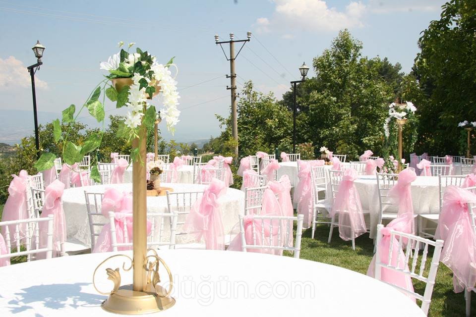 Buldan Dolunay Kır Düğün Bahçesi