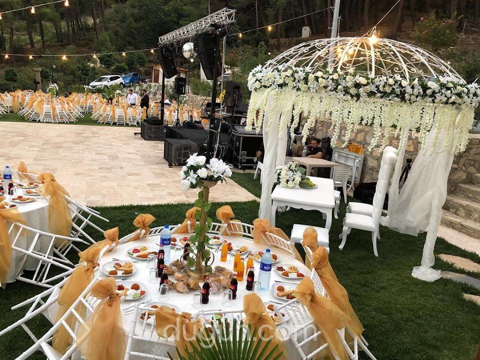 Buldan Dolunay Kır Düğün Bahçesi