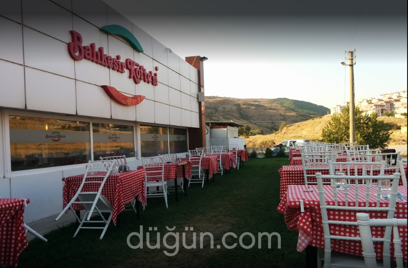 Balıkesir Köfte'si Kır Bahçesi