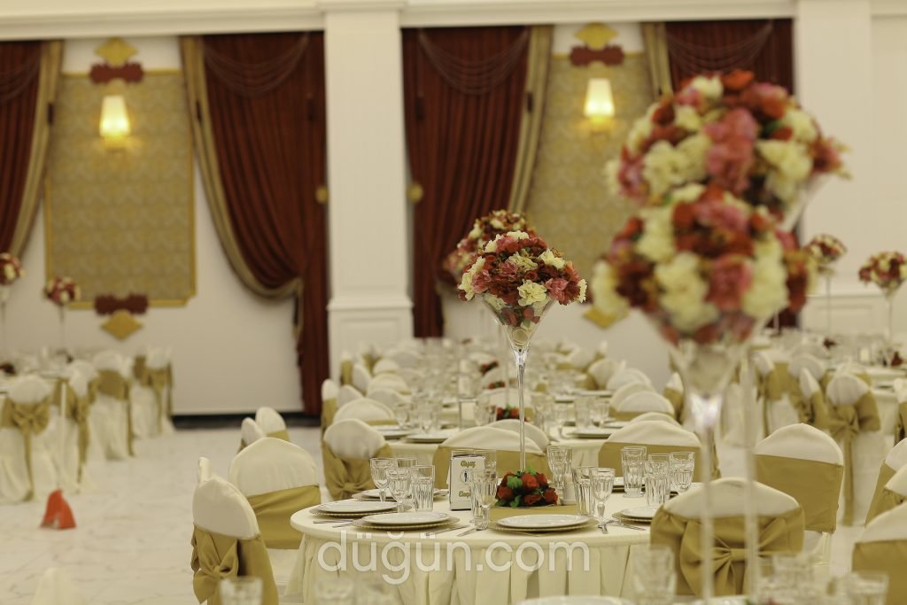 Ayaz Elegance Düğün Salonu