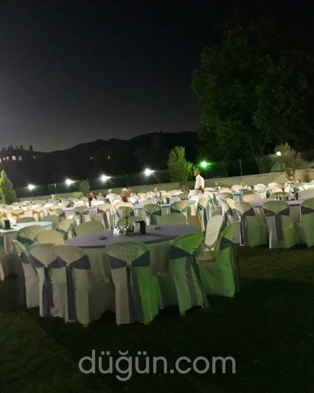 Gökkuşağı Kır Düğün Salonu