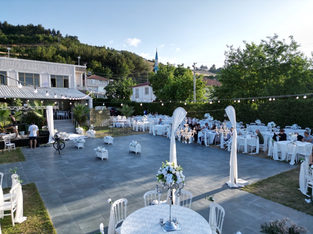 Yıldızlar Garden Kır Düğünü