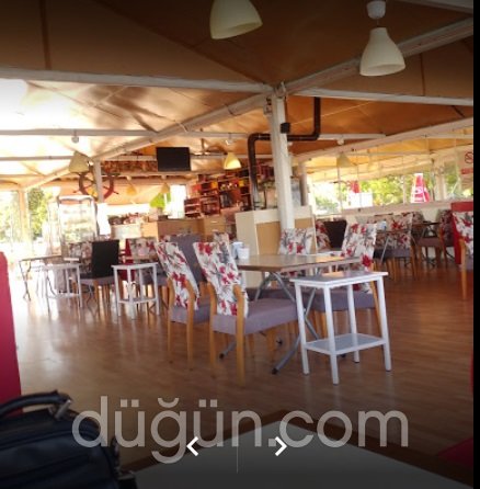 Divan Cafe & Restaurant