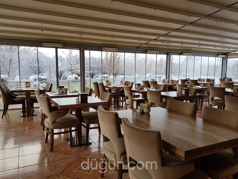 İlhan Usta'nın Yeri