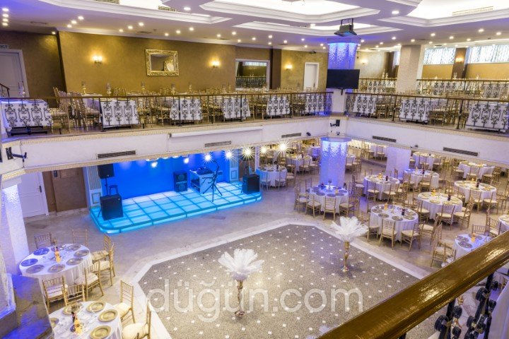 Hot Salon Davet