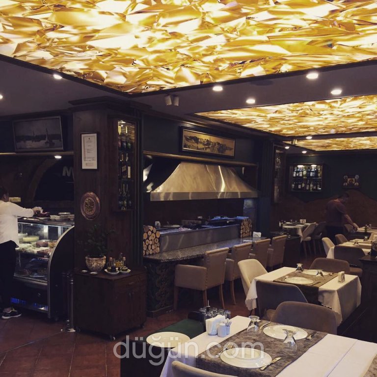 Muzzy Restaurant