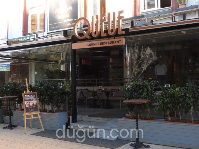 Queue Lounge Restaurant