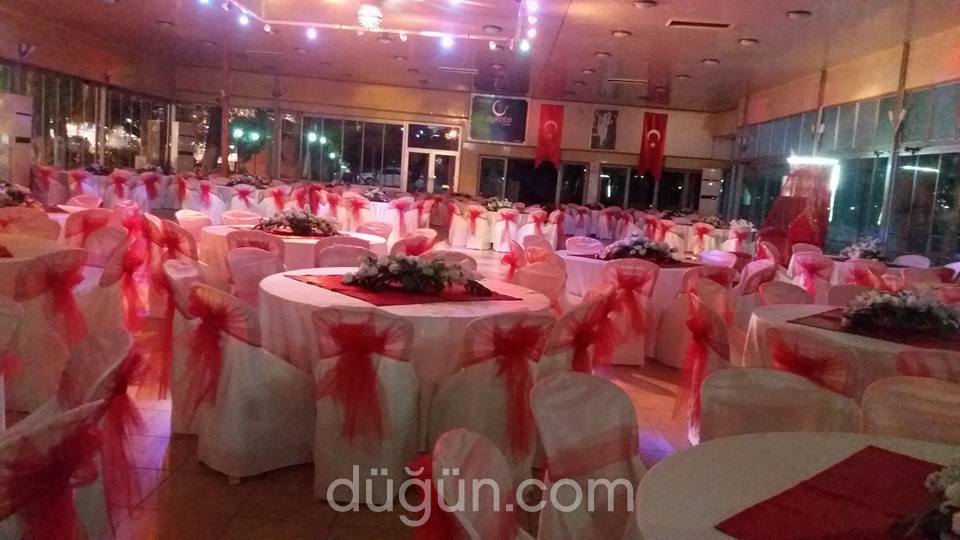 Dörtyol Atatürk Parkı Düğün Salonu