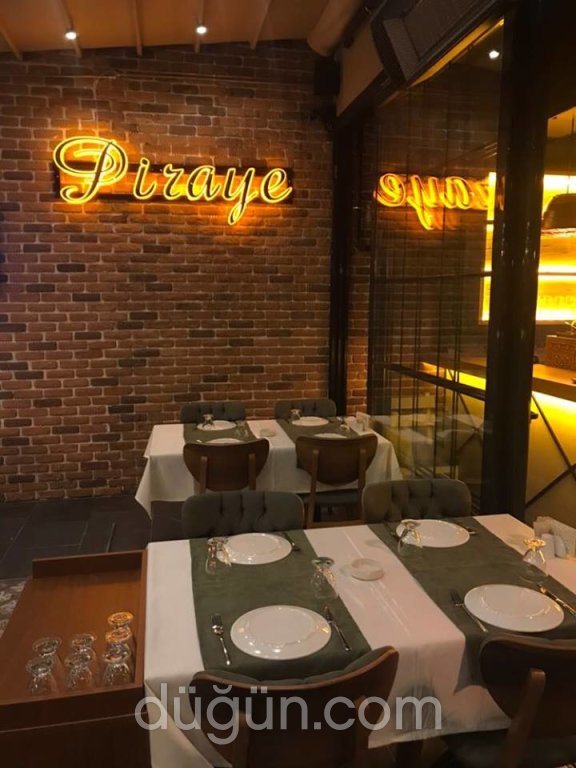 Piraye Restaurant
