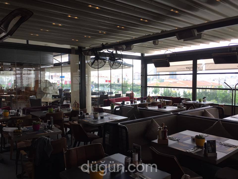 The Hunger Bulvar 216