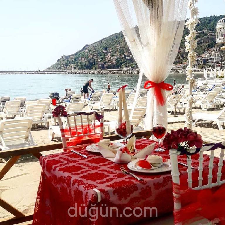 Sorti by Neşe Beach