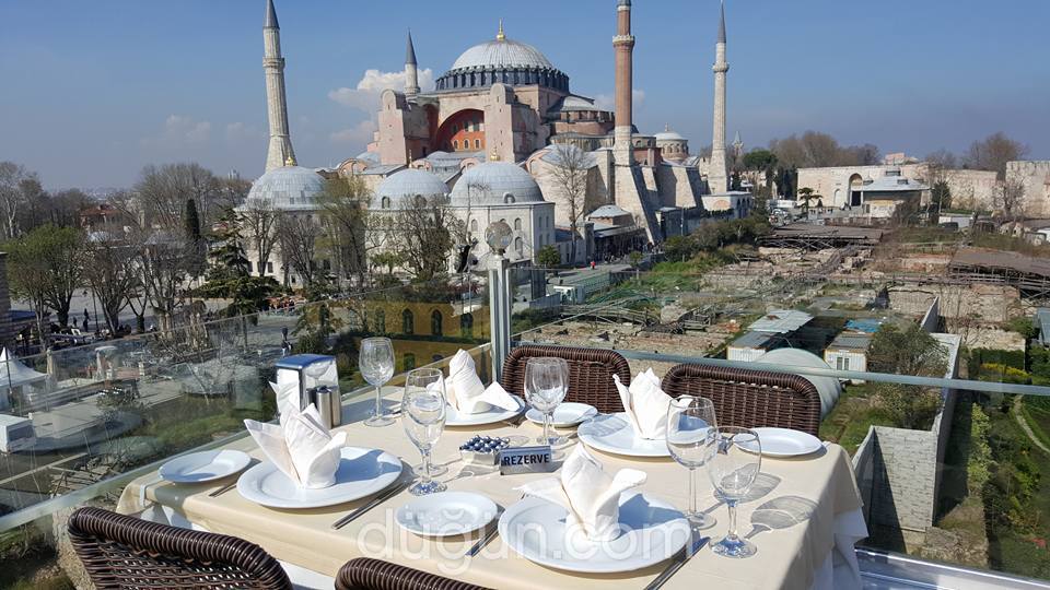 İstanbul Seven Hills Restaurant Fiyatları Nikah Sonrası Yemeği İstanbul
