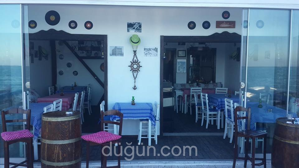 45'lik Mösyö Meyhane