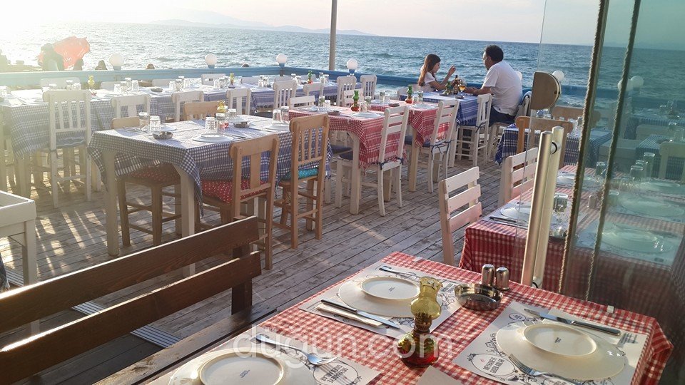 45'lik Mösyö Meyhane