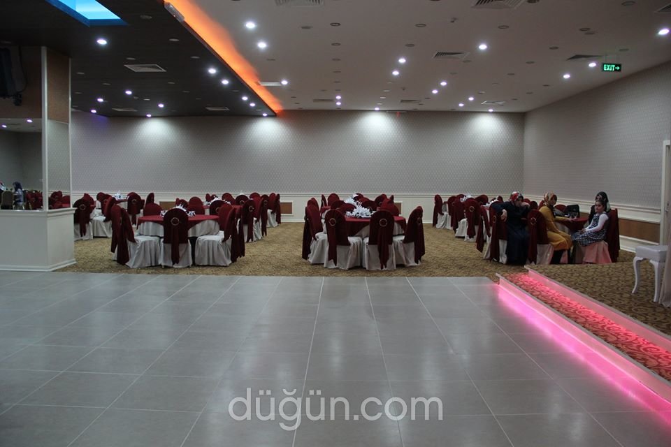 Hilal Kongre & Düğün Salonu
