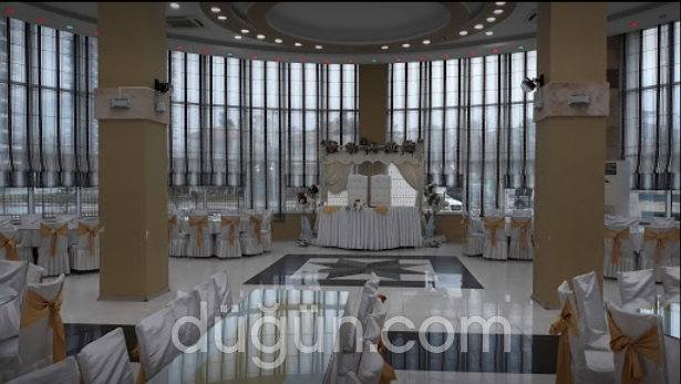 Sahra Düğün Sarayı