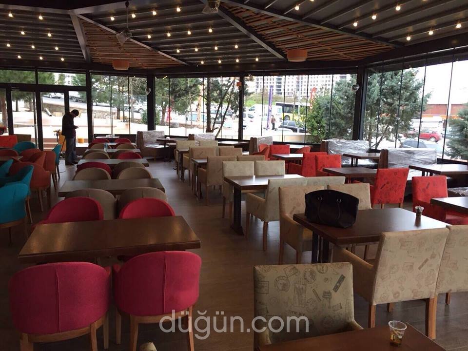 Clemence Cafe & Restaurant