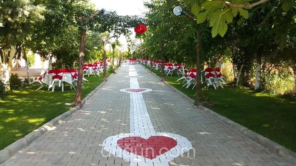 Narlı Bahçe Kır Düğünü