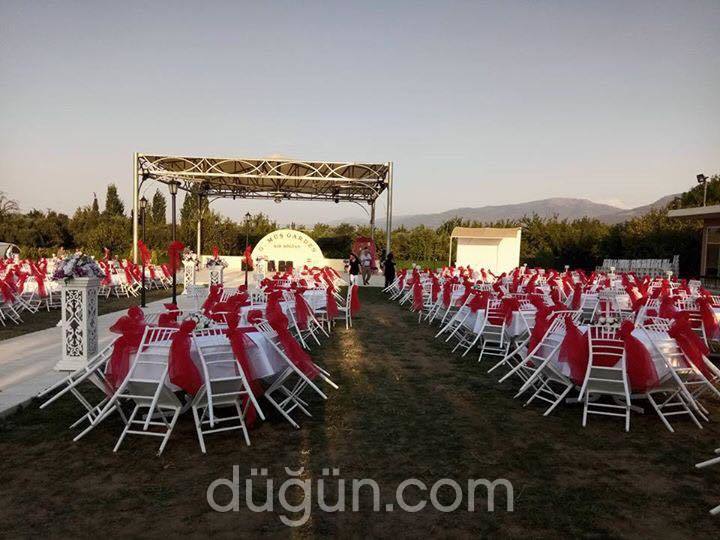 Gümüş Garden Kır Düğünü