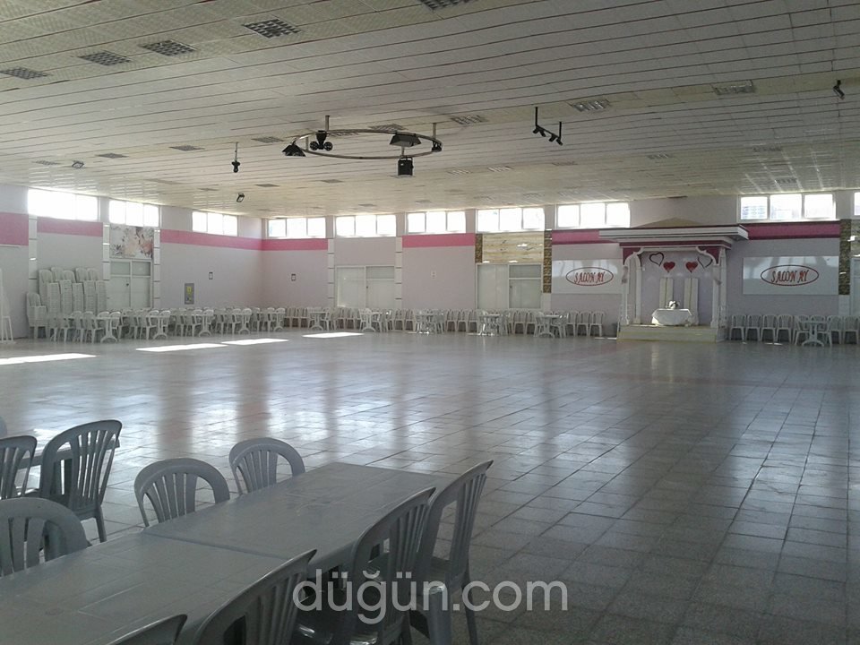 Salon Ay