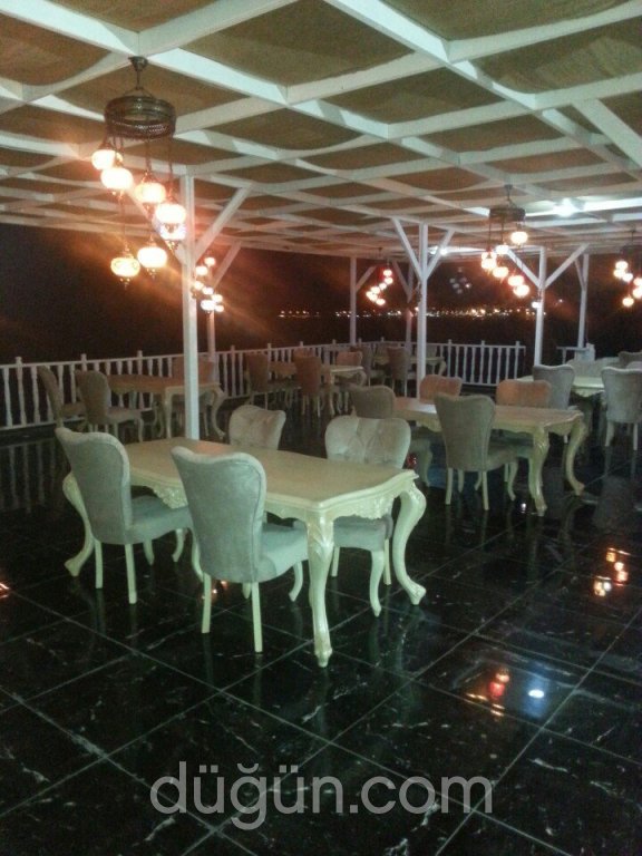 Beyaz Cafe Restaurant