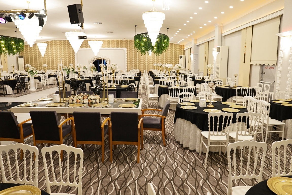Altın Balo Salonu