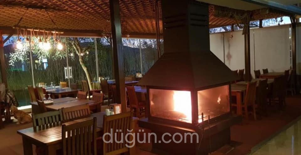 Akyaka Azmak Restaurant