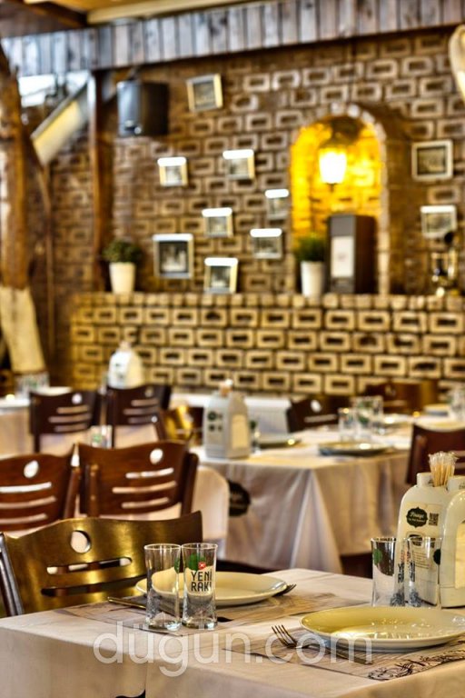 Piraye Taş Plak Restaurant