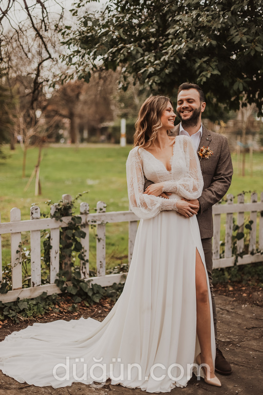 Nazlı Hazar Weddings