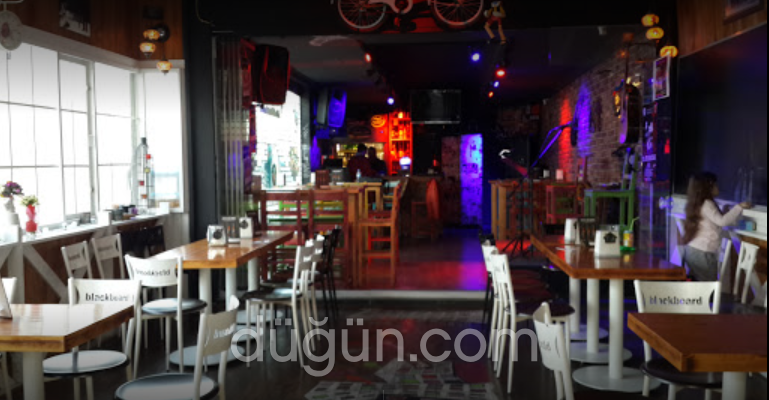 Blackboard Cafe & Bar