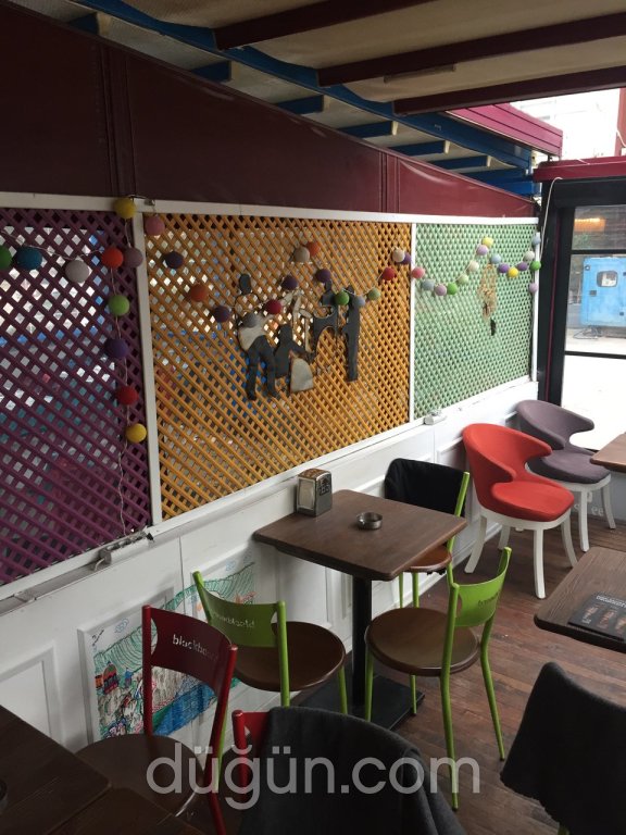 Blackboard Cafe & Bar