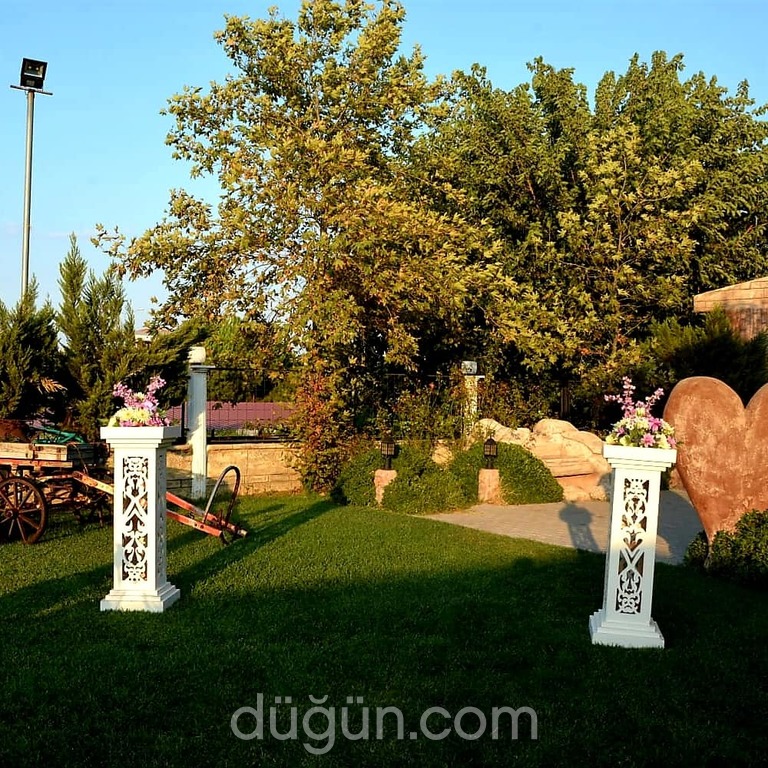 Artrmis Saklı Cennet Kır Bahçesi