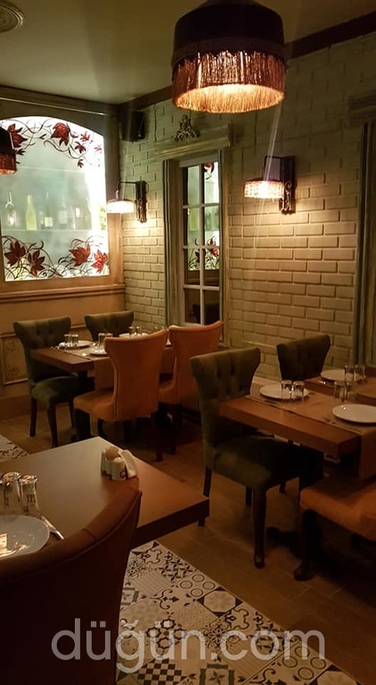 Adını Sen Koy Meyhane