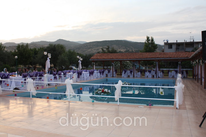 Caravan Camping Kır Düğünü