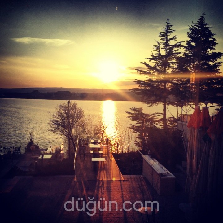 Avukat Özdemir Özok Sosyal Tesisi