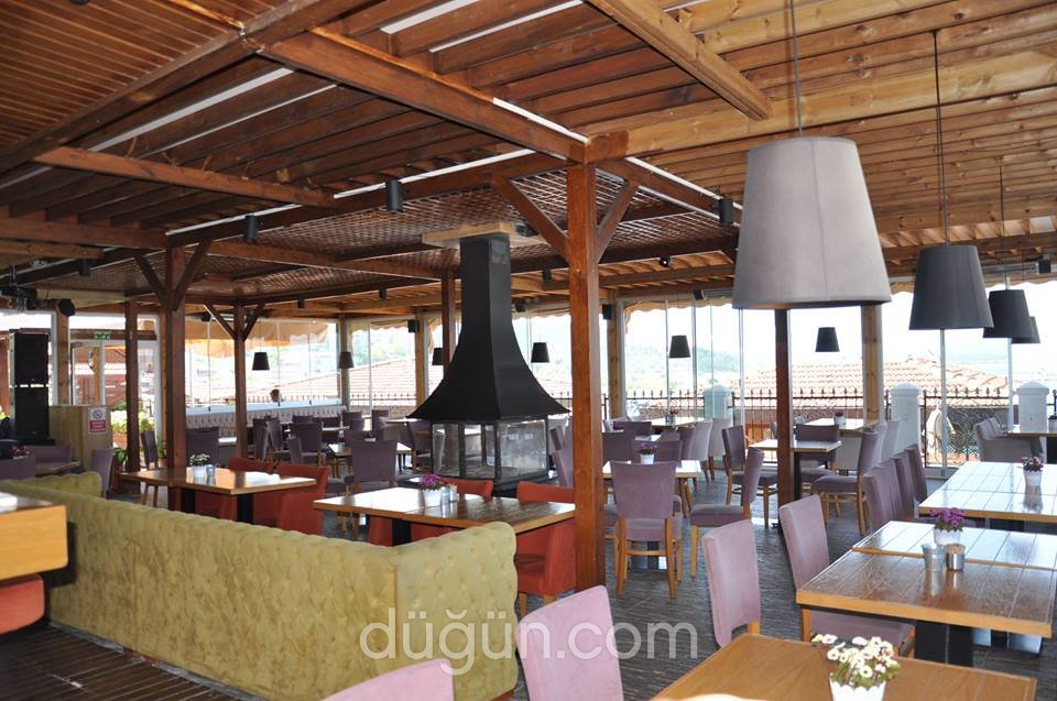 Kristal Cafe Restaurant