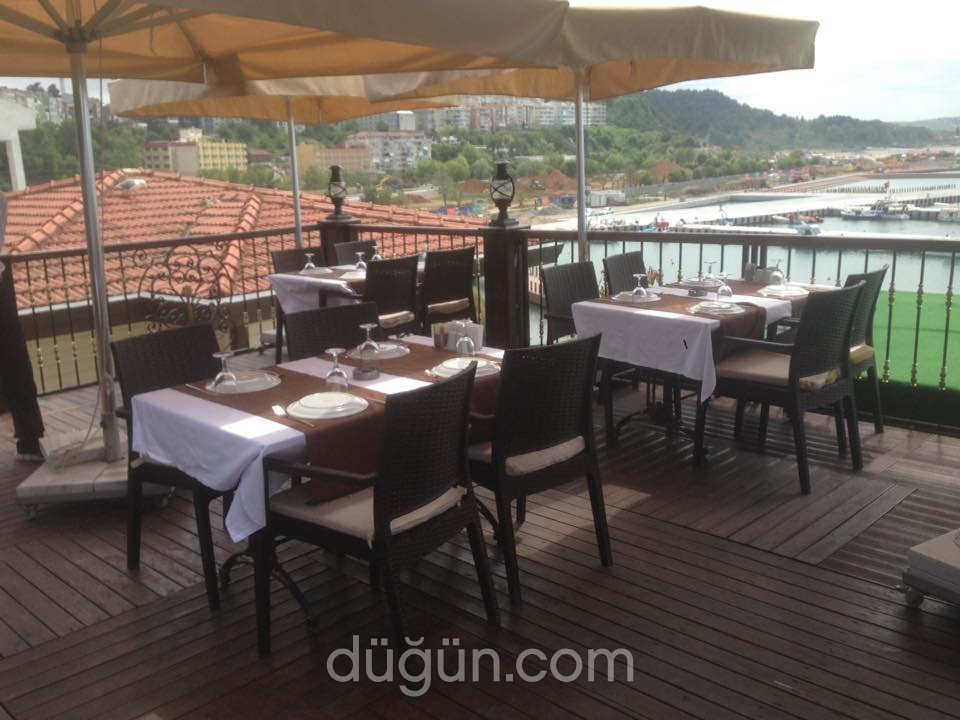 Kristal Cafe Restaurant