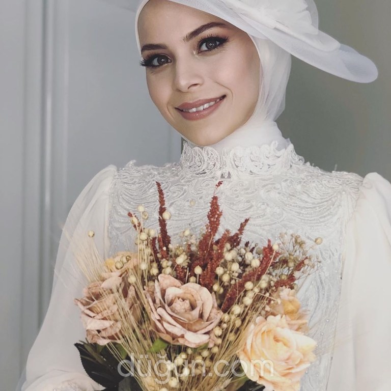 Kıvılcım Gelinlik & Modaevi