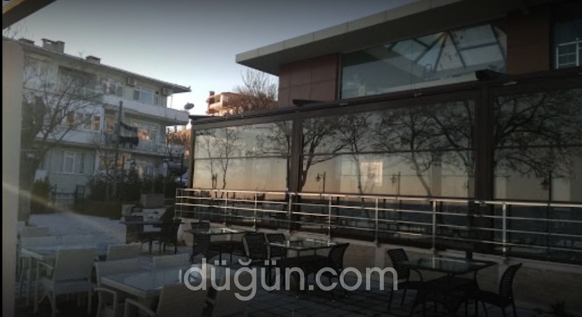 Majestic Restaurant & Cafe