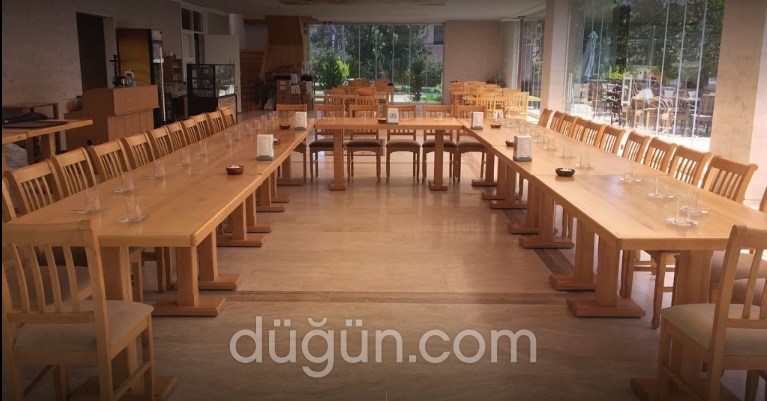 Majestic Restaurant & Cafe