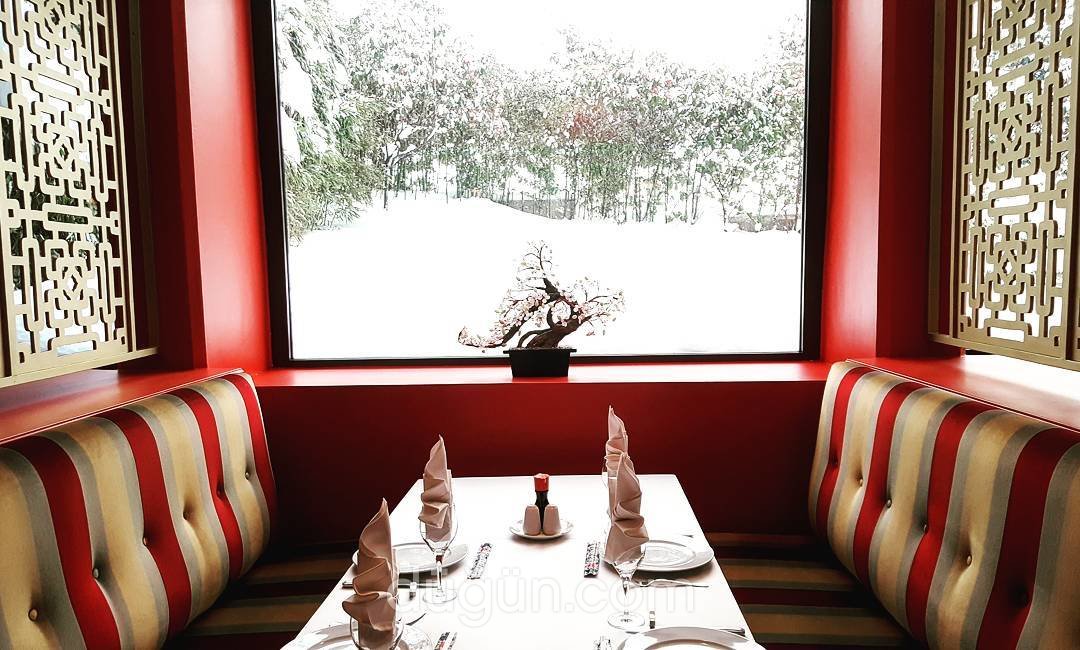 Dragon Restaurant Hilton Bosphorus